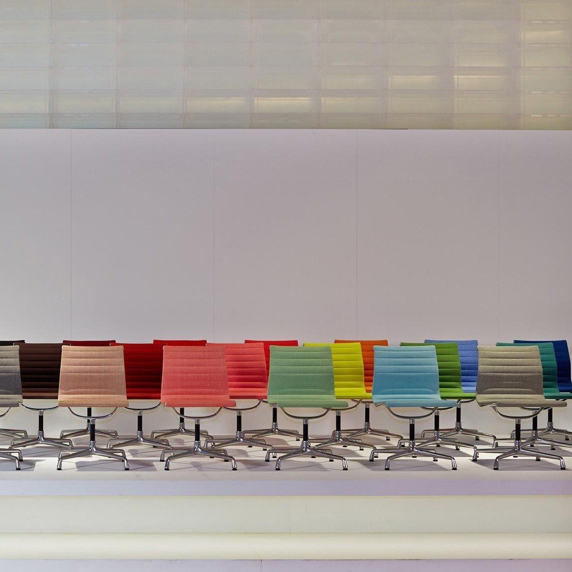 办公椅|现代真皮会议椅|办公家具|华体会体育官方在线官网家具|EA 104 会议椅